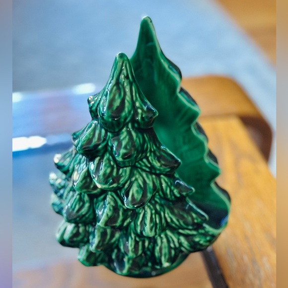 Vintage Ceramic Christmas Tree Napkin Holder - Picture 2 of 12